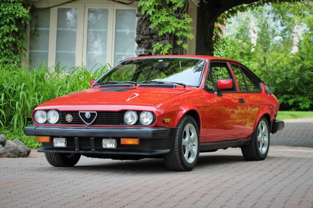 Alfa Romeo GTV6