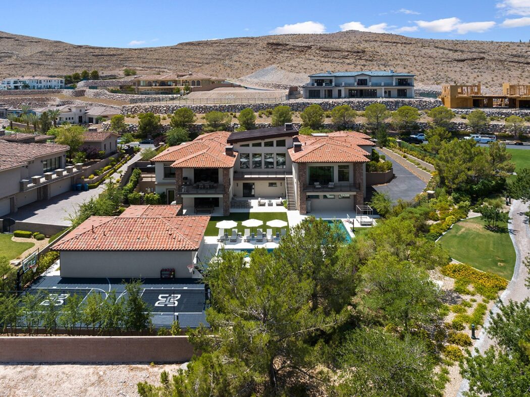 Derek Carrs Aerial View of Property