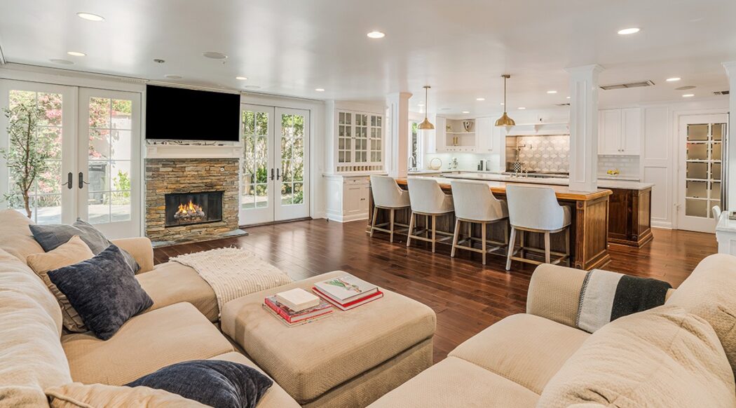 Kate Beckinsales Family Room