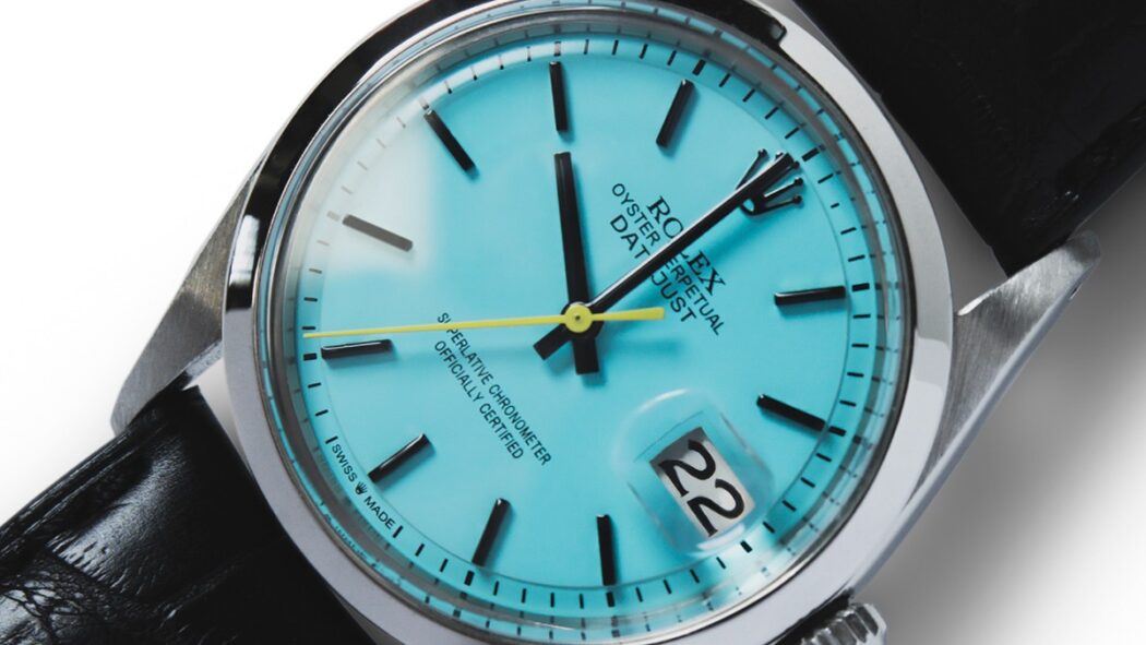 A close up of the Tiffany Blue dial