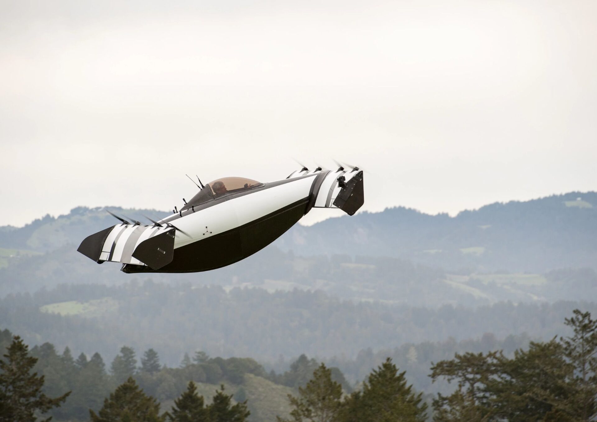 Learn How to Fly This Electric Aircraft in a Week