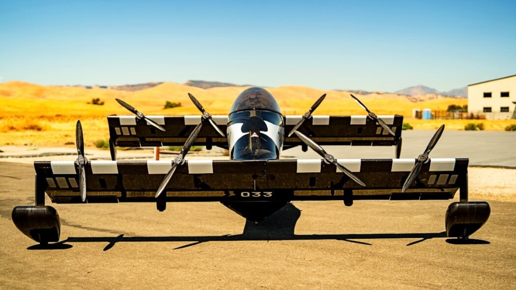 The front view of the BlackFly with its eight engines and front floats